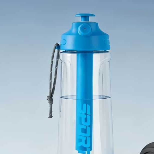 Spray Plastic Water Bottle with Large Capacity